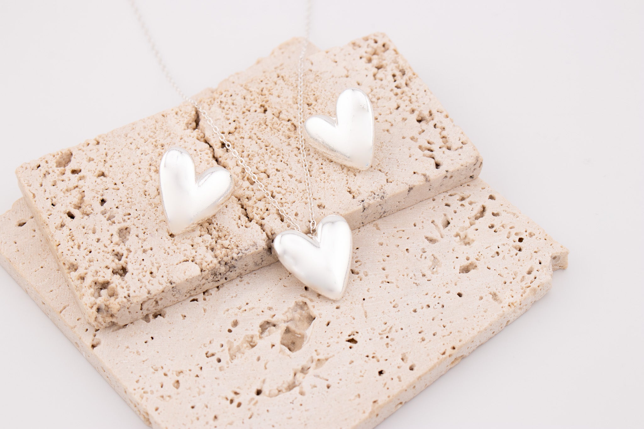 Set Collar + Aretes Corazón Plata