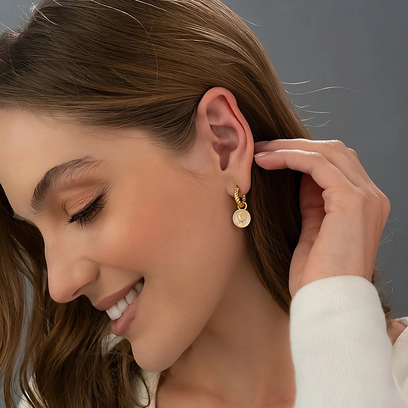 Aretes 2 en 1 Virgen Gold